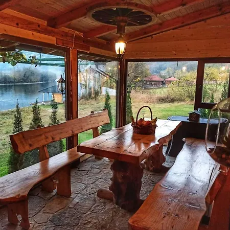 Сasa de vacaciones Brvnara Drina Wooden House Drina